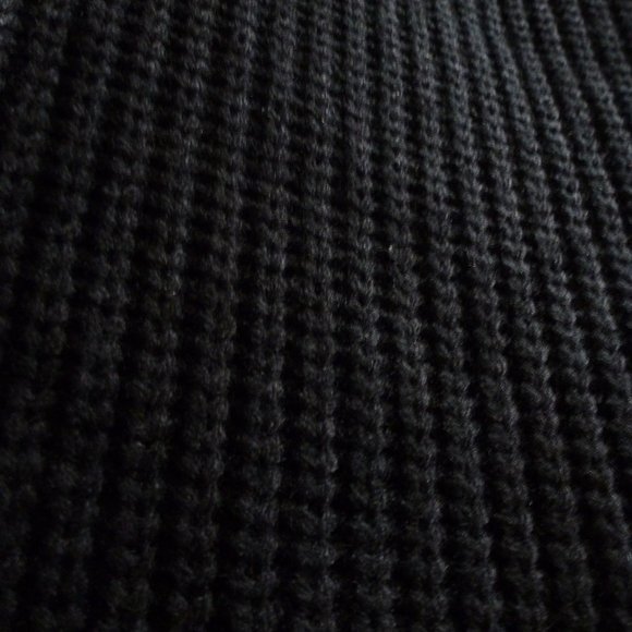 Rib- Knit Baggy V-neck Long sleeve Black sweater  MED - Picture 7 of 7